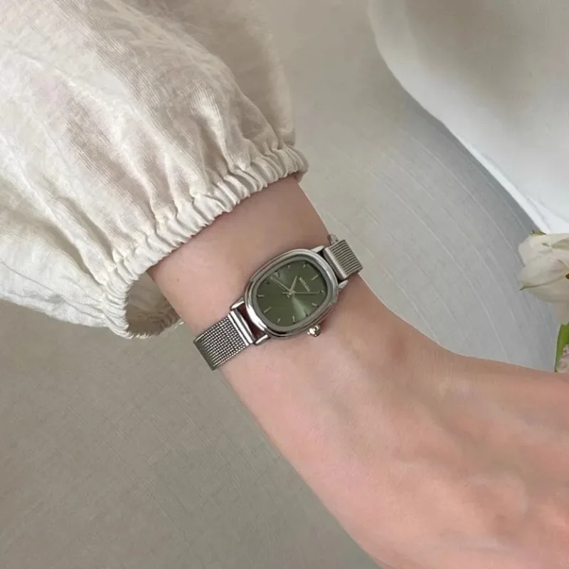 Luxury Watch Ladies - 작은 타원형 다이얼 녹색 시계 간단한