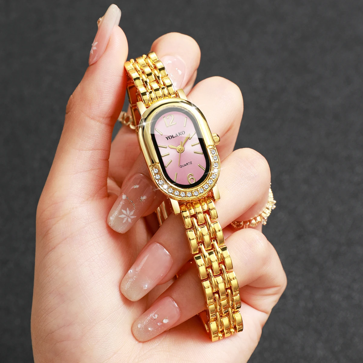 럭셔리 라인스톤 여성 쿼츠 시계 패션 골든 팔찌 스트랩 - Luxury Watch Holder 리뷰 및 가격
