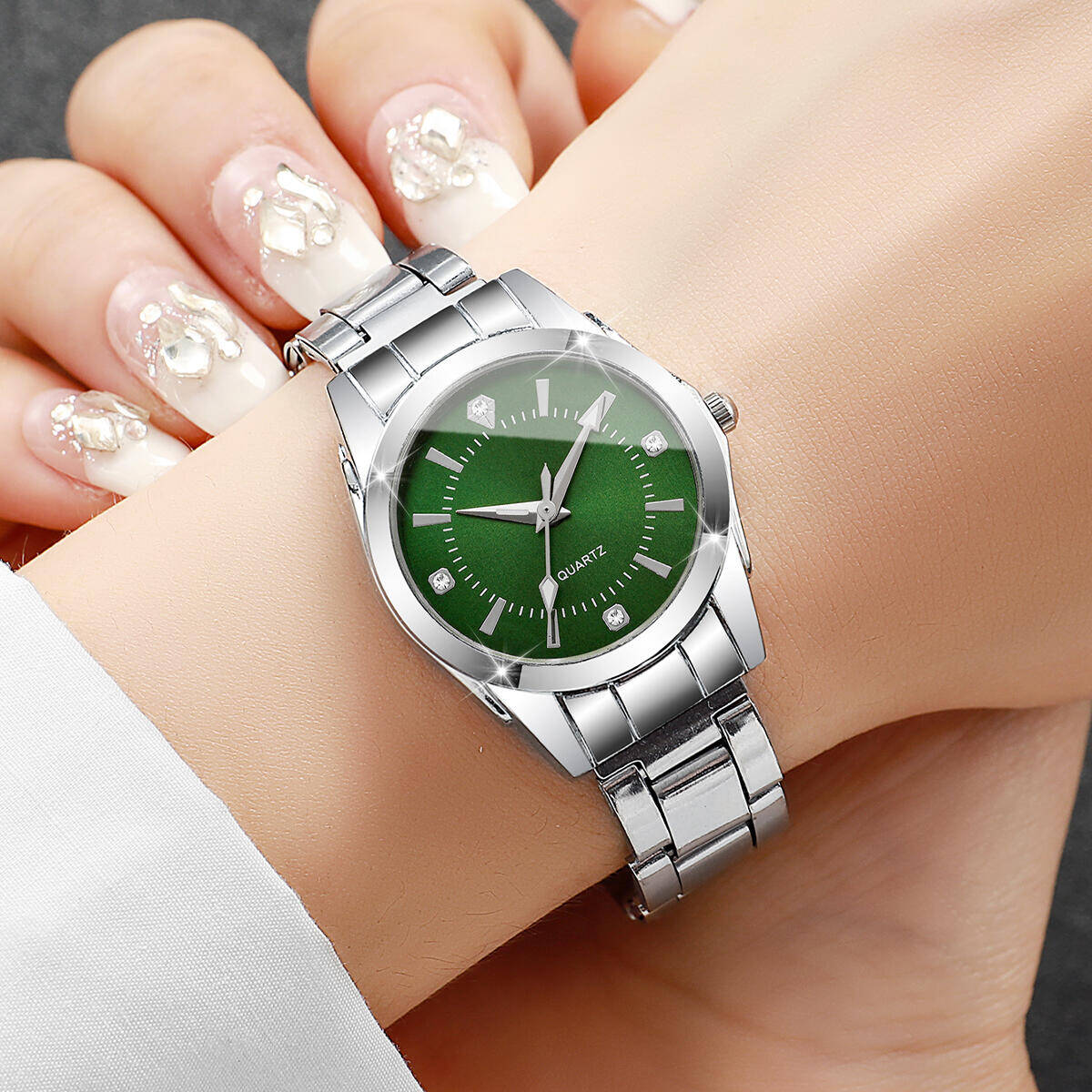 럭셔리 라인스톤 여성 시계 캐주얼 쿼츠 손목 시계 여성 - Luxury Watch Holder 리뷰 및 가격