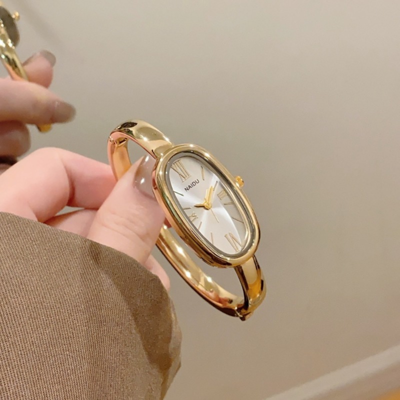 하이 엔드 여성용 로마 스케일 쿼츠 시계 간단한 골드  - Luxury Watch For Girls 리뷰 및 가격