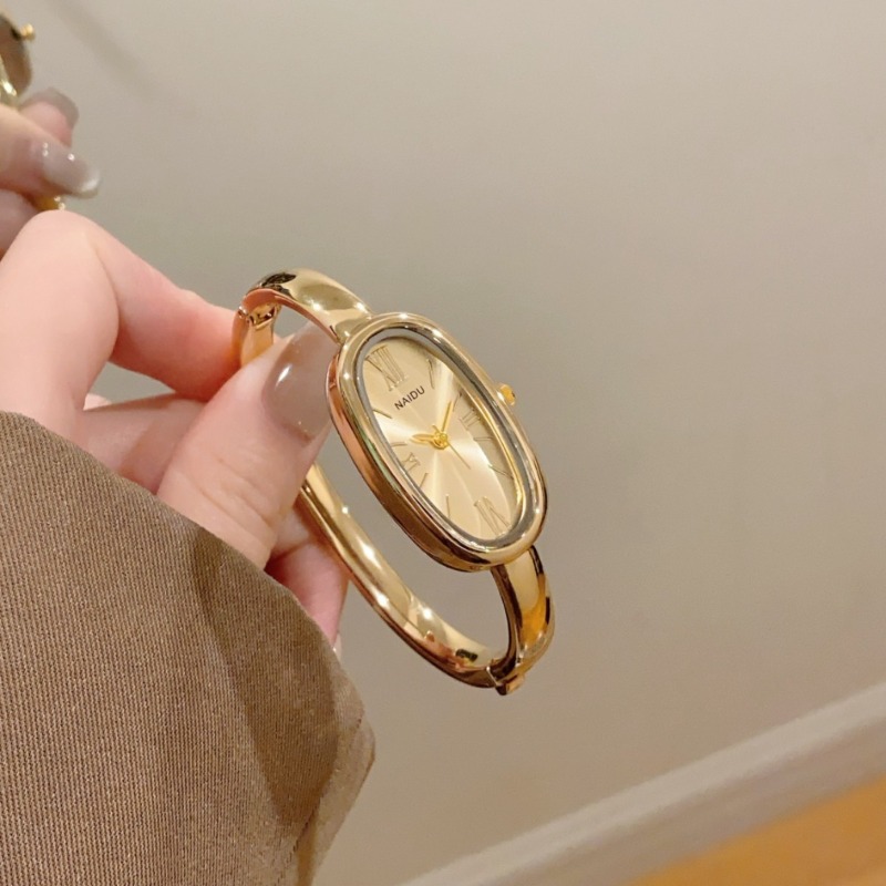 하이 엔드 여성용 로마 스케일 쿼츠 시계 간단한 골드  - Luxury Watch For Girls 리뷰 및 가격