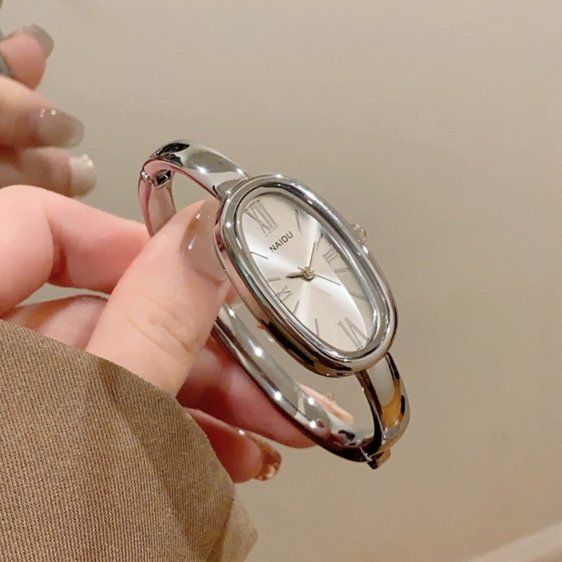 하이 엔드 여성용 로마 스케일 쿼츠 시계 간단한 골드  - Luxury Watch For Girls 리뷰 및 가격